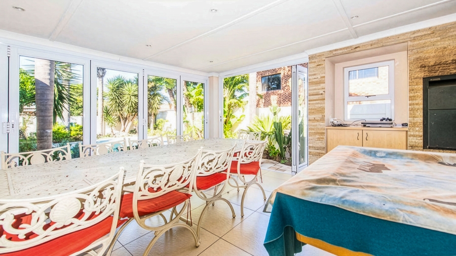 4 Bedroom Property for Sale in Welgelegen Western Cape